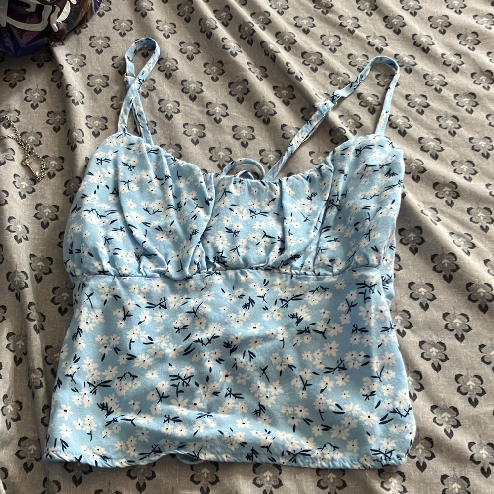Crop top
